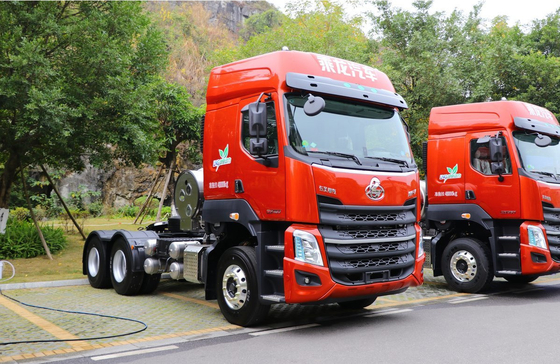 Dongfeng Chenglong 40 Ton 6*4 Tipper Dump Truck 375HP CH4250LNG