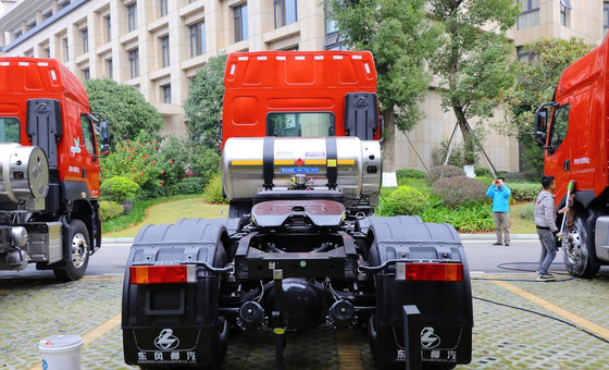 Dongfeng Chenglong 40 Ton 6*4 Tipper Dump Truck 375HP CH4250LNG