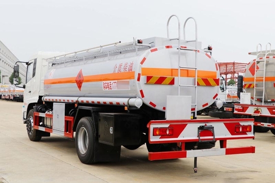 De Brandstoftankwagen 190HP 4X2 van het Tianlongkc Dongfeng Bedrijfsvoertuig