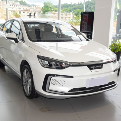 Verzenden de Auto de Passagiersvoertuigen van BAIC EU5 BIJ 8 de Auto van de de Versiesedan van de Hoge Machtsluxe