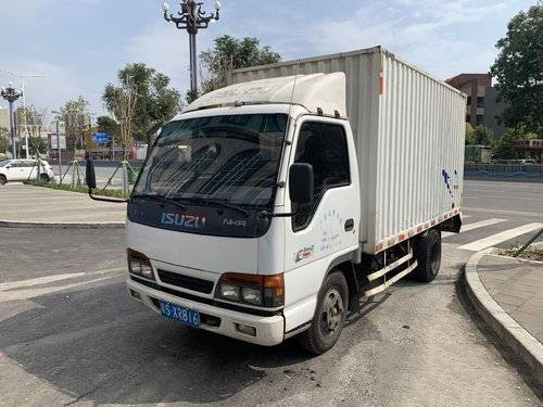 ModelYear 2012 Euro 3 van Isuzu Used Cargo Truck 90hp 4x2