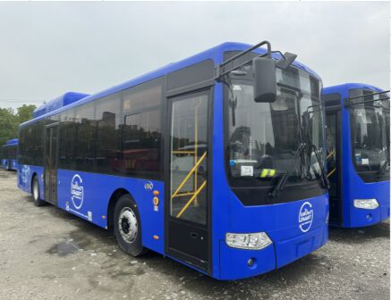 10.5m 50 + 1 zitplaats CNG stadsbus