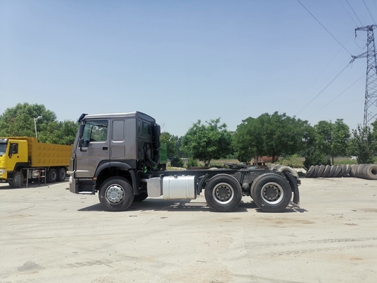 385 PK Sinotruk Howo 6x4 gebruikten Op zwaar werk berekende Vrachtwagens 6x4 ZZ4257N3247C1