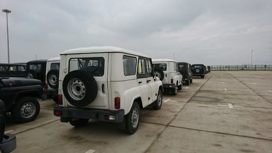 5 snelheids Handaandrijving met 4 wielen UAZ Hunter Used Motor Vehicle 2.7L 128HP