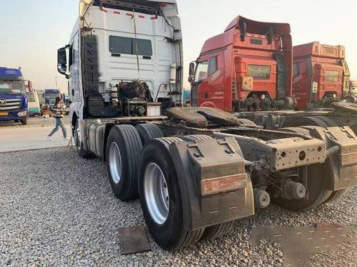 Sinotruk Sitrak C7H gebruikte Op zwaar werk berekende de Motorzf Versnellingsbak van de Vrachtwagens540hp 6*4 MENS