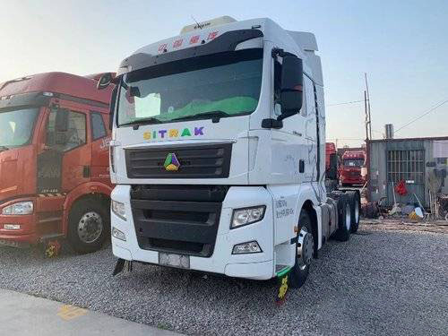 Sinotruk Sitrak C7H gebruikte Op zwaar werk berekende de Motorzf Versnellingsbak van de Vrachtwagens540hp 6*4 MENS